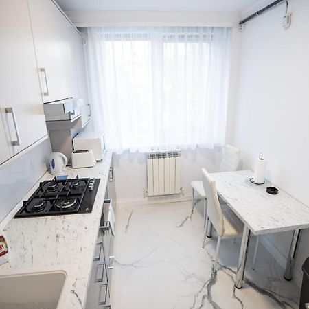 Gabi Apartament Сучава Екстер'єр фото